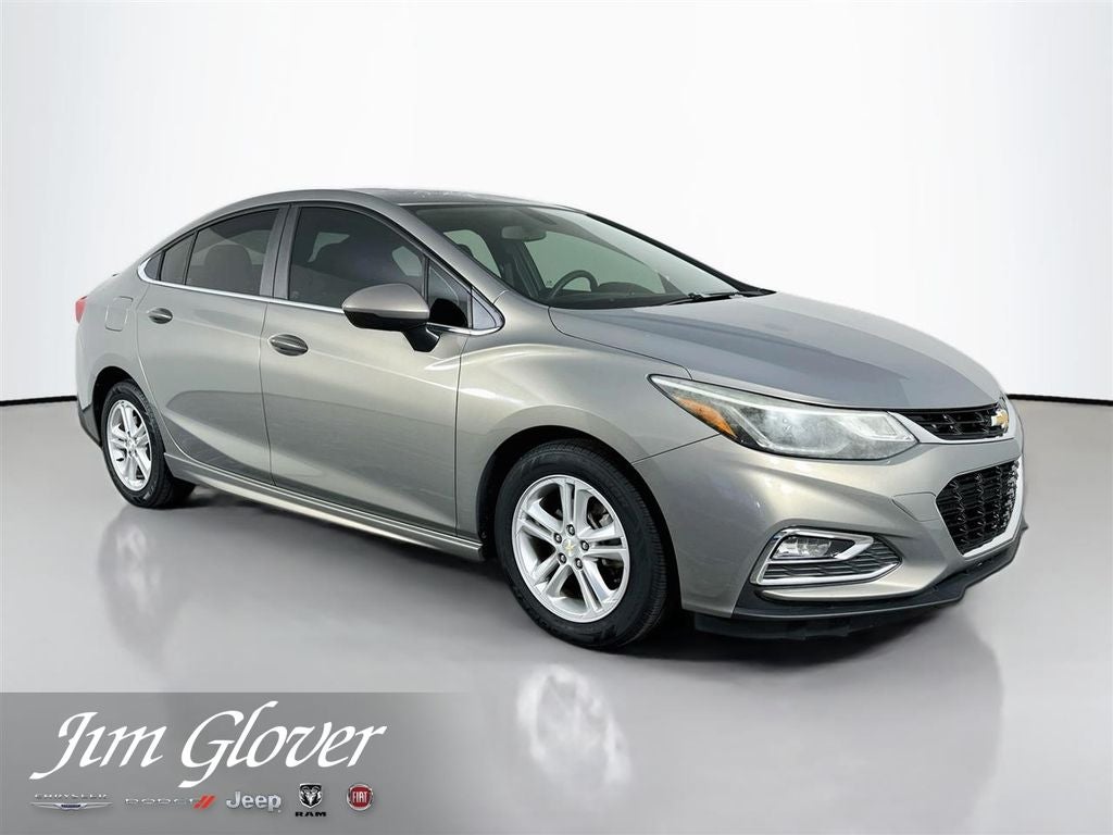 2017 Chevrolet Cruze LT Auto in Pepperdust Metallic — front three-quarter view