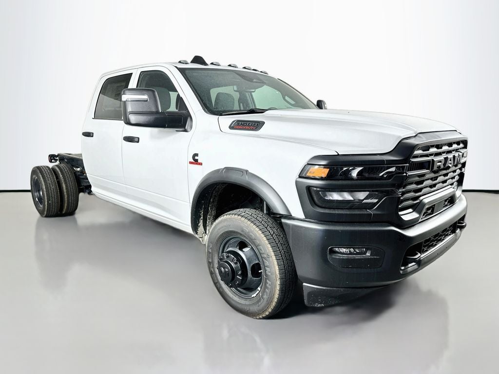 2026 RAM 3500 Chassis Cab RAM 3500 TRADESMAN CREW CAB CHASSIS 4X4 60' CA in Bright White Clear-Coat Exterior Paint — front three-quarter...